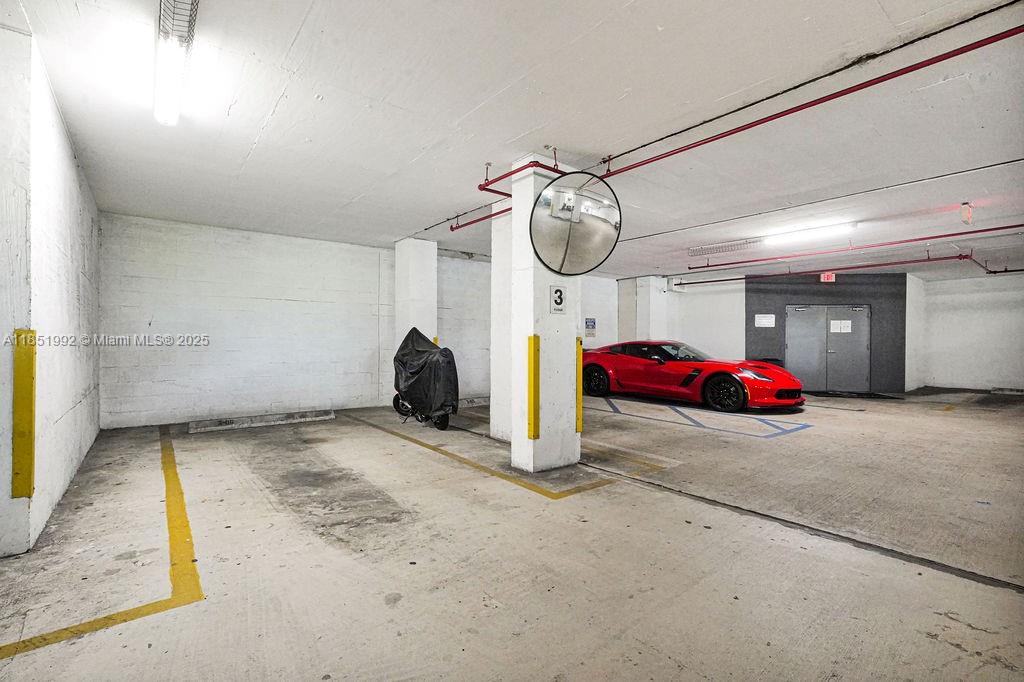 image 1800 Biscayne Plaza22