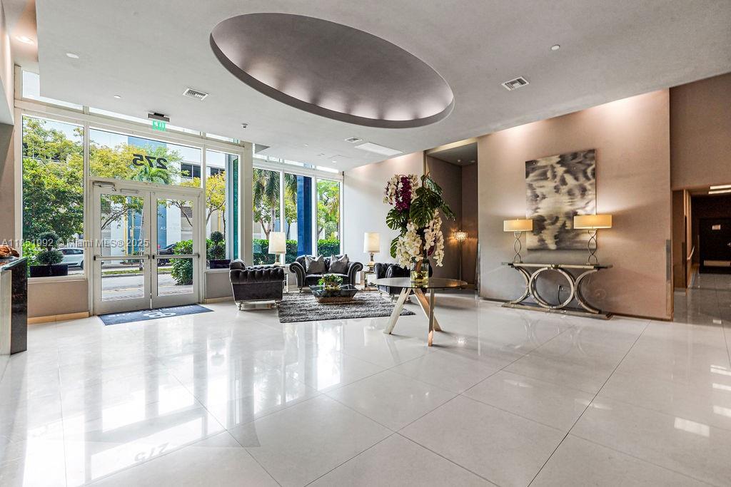 image 1800 Biscayne Plaza28