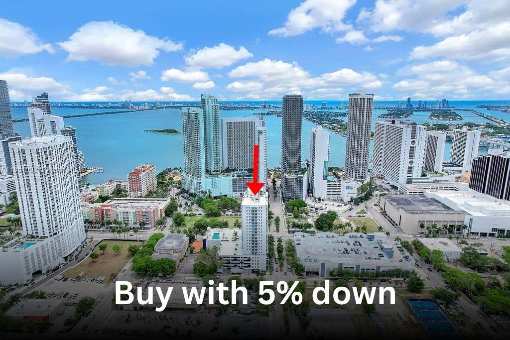 image 1800 Biscayne Plaza4