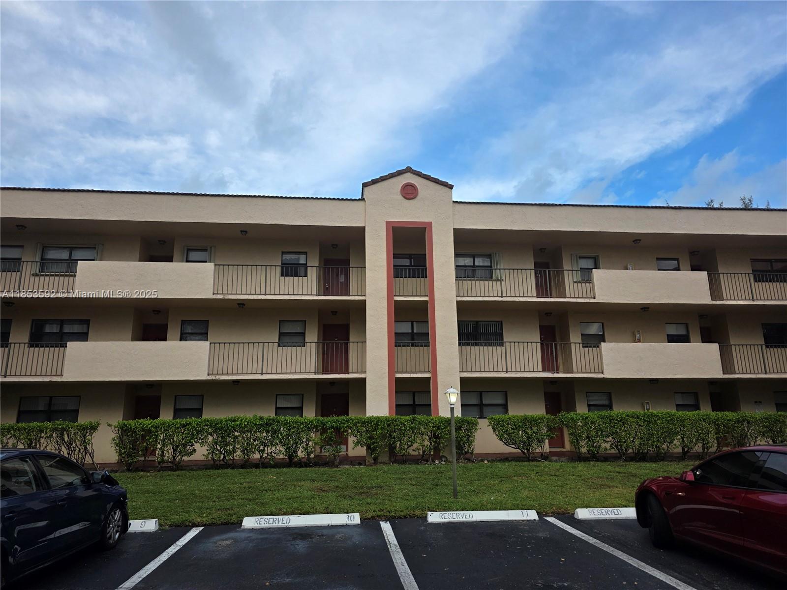 3400 Foxcroft Rd #312