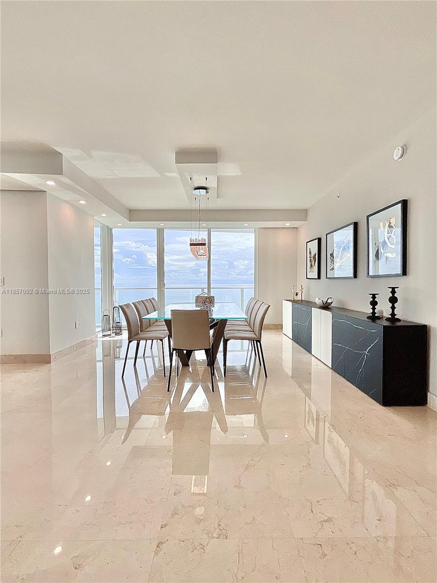 3951 S Ocean Dr #1903 Hollywood, FL 33019