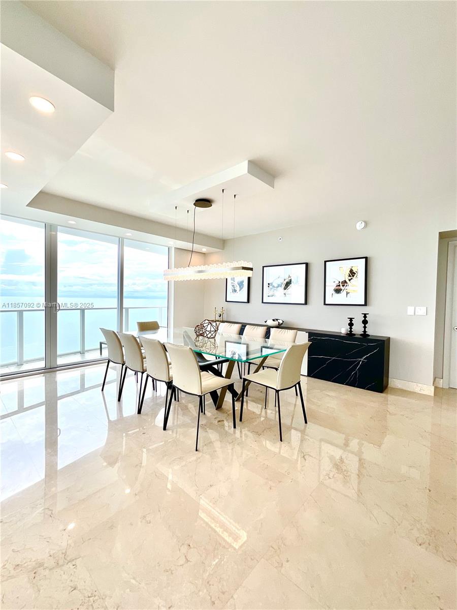 3951 S Ocean Dr #1903 Hollywood, FL 33019