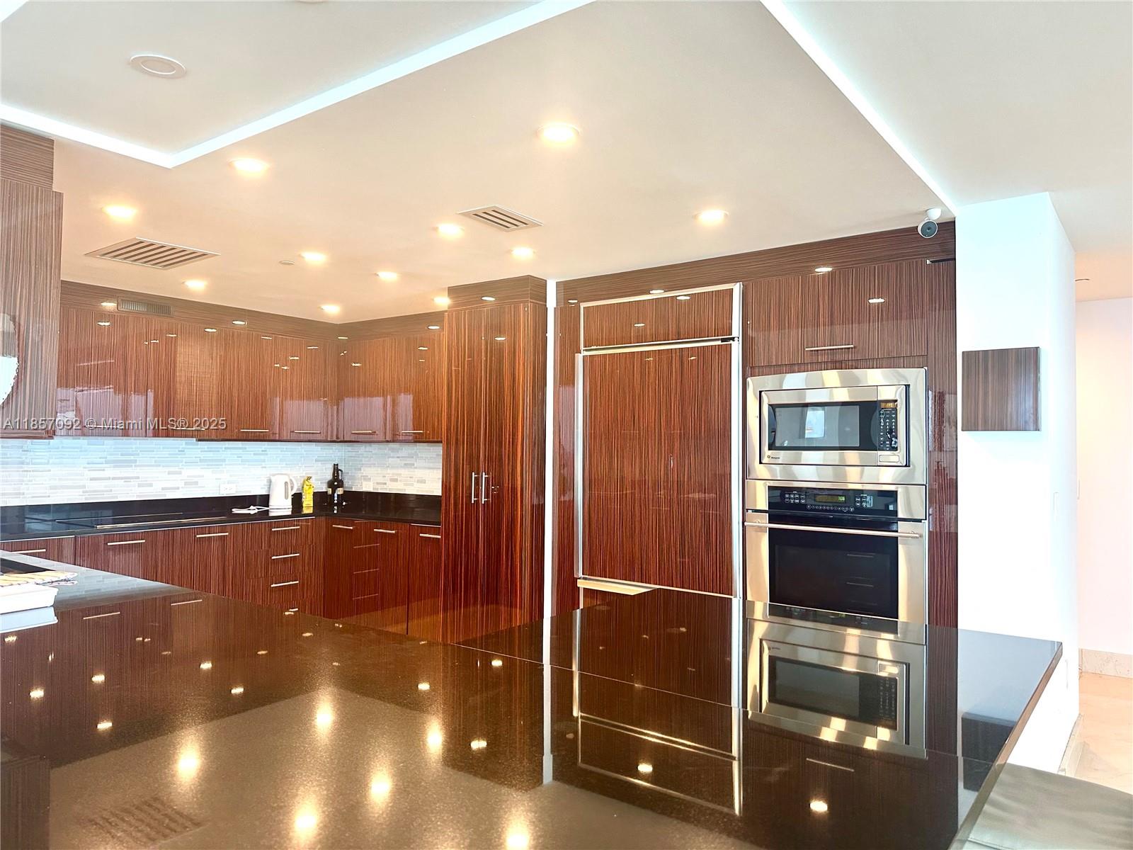 3951 S Ocean Dr #1903 Hollywood, FL 33019