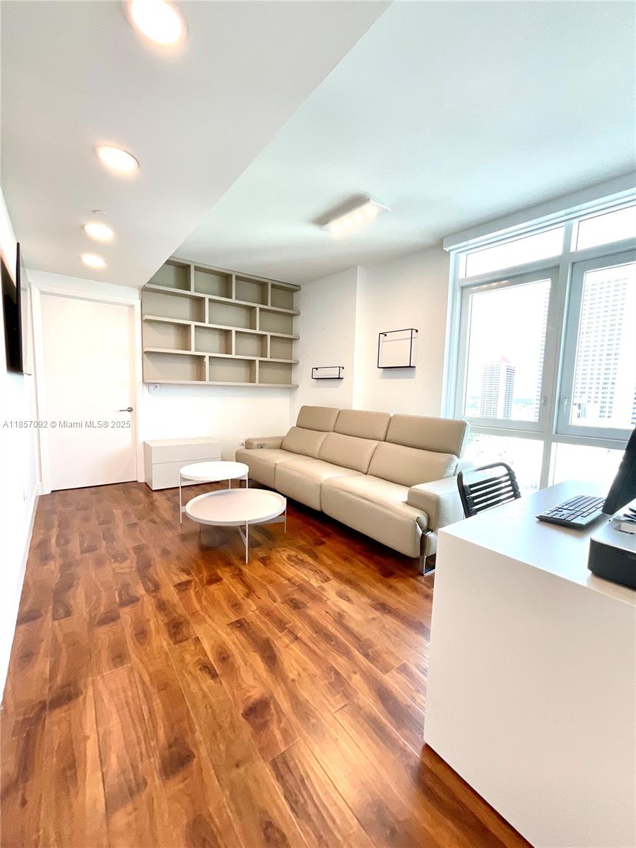 3951 S Ocean Dr #1903 Hollywood, FL 33019