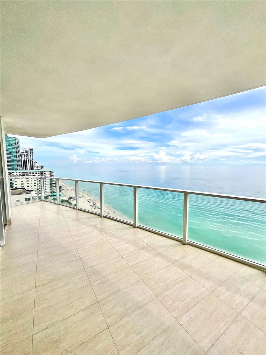 3951 S Ocean Dr #1903 Hollywood, FL 33019