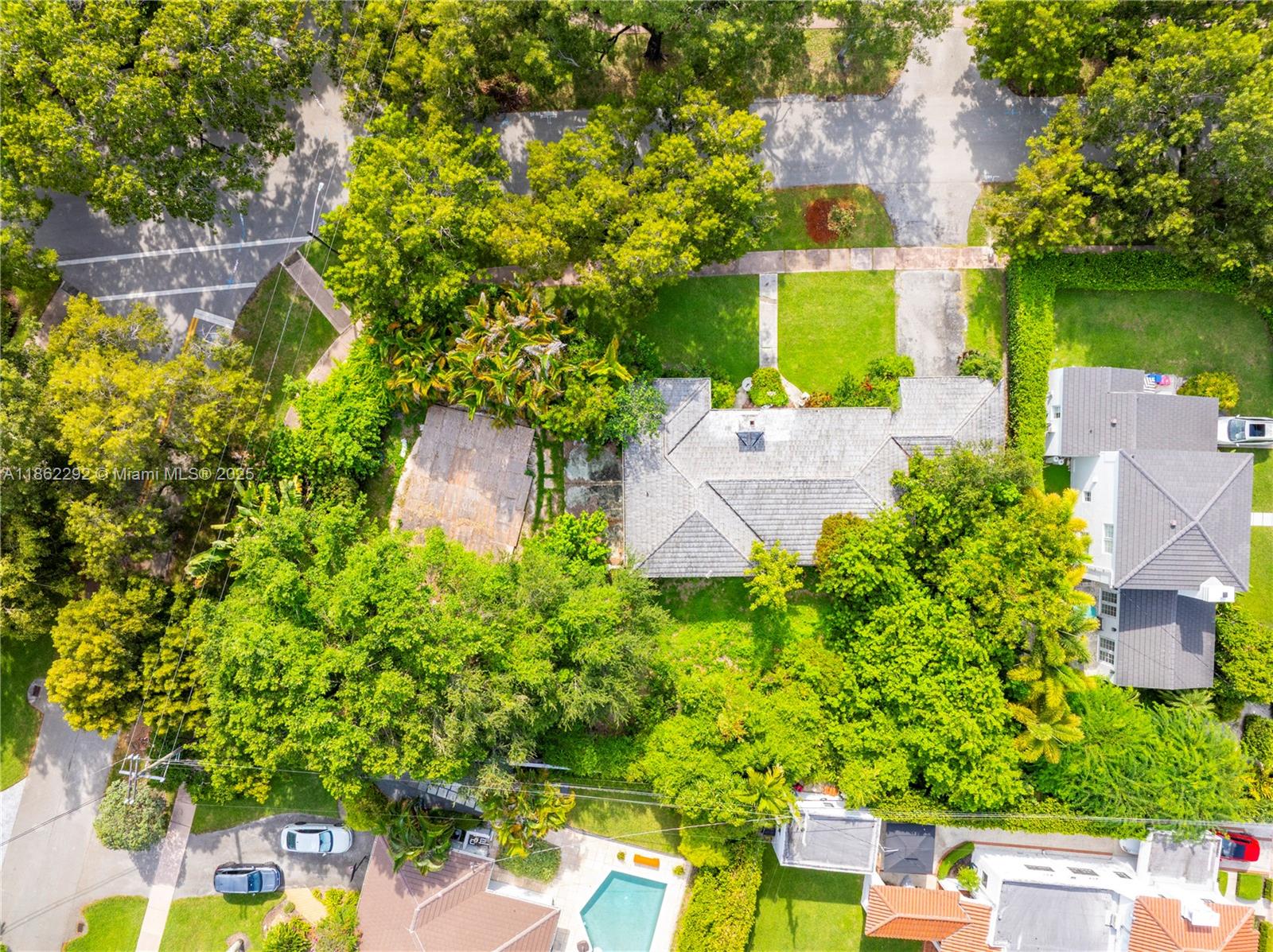 3807 Durango St Coral Gables, FL 33134 3807 Durango St Coral Gables, FL 33134