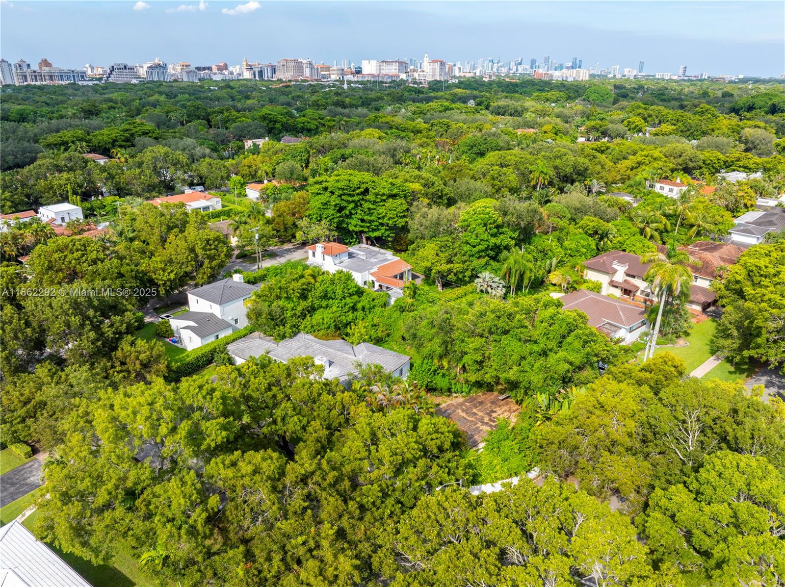 3807 Durango St Coral Gables, FL 33134 3807 Durango St Coral Gables, FL 33134