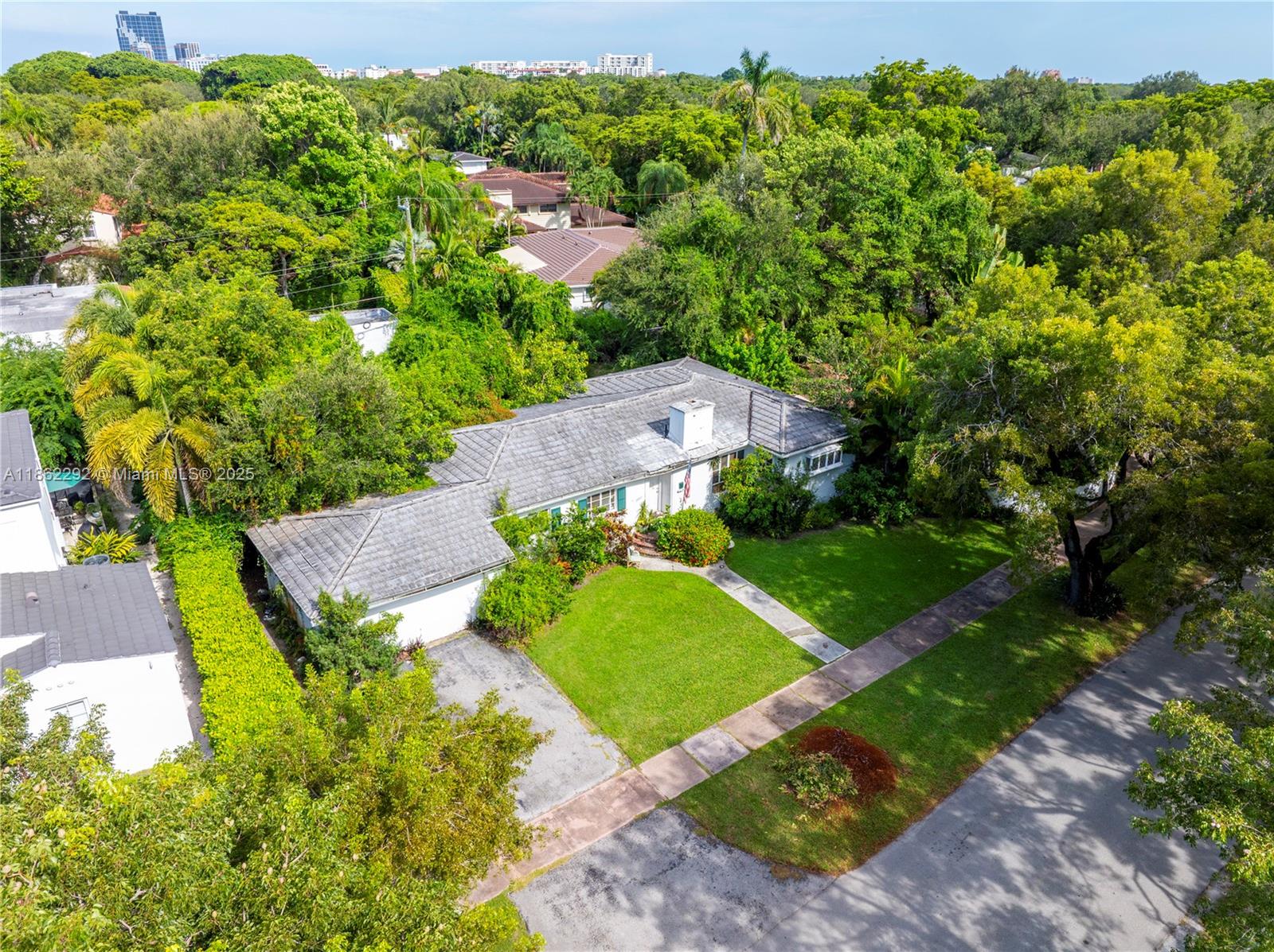 3807 Durango St Coral Gables, FL 33134 3807 Durango St Coral Gables, FL 33134
