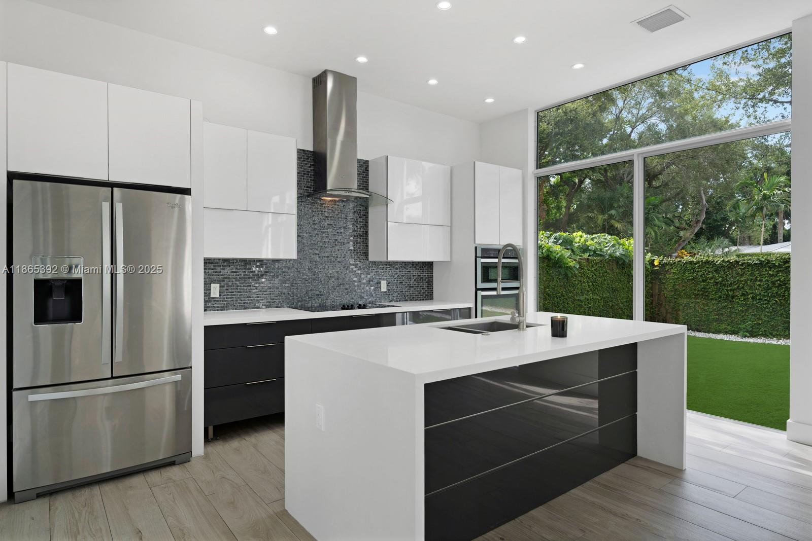 5720 SW 24th St Miami, FL 33155 5720 SW 24th St Miami, FL 33155