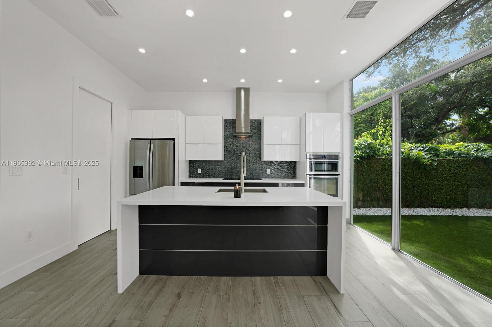 5720 SW 24th St Miami, FL 33155 5720 SW 24th St Miami, FL 33155