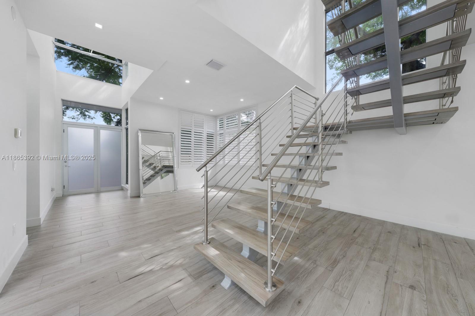 5720 SW 24th St Miami, FL 33155 5720 SW 24th St Miami, FL 33155