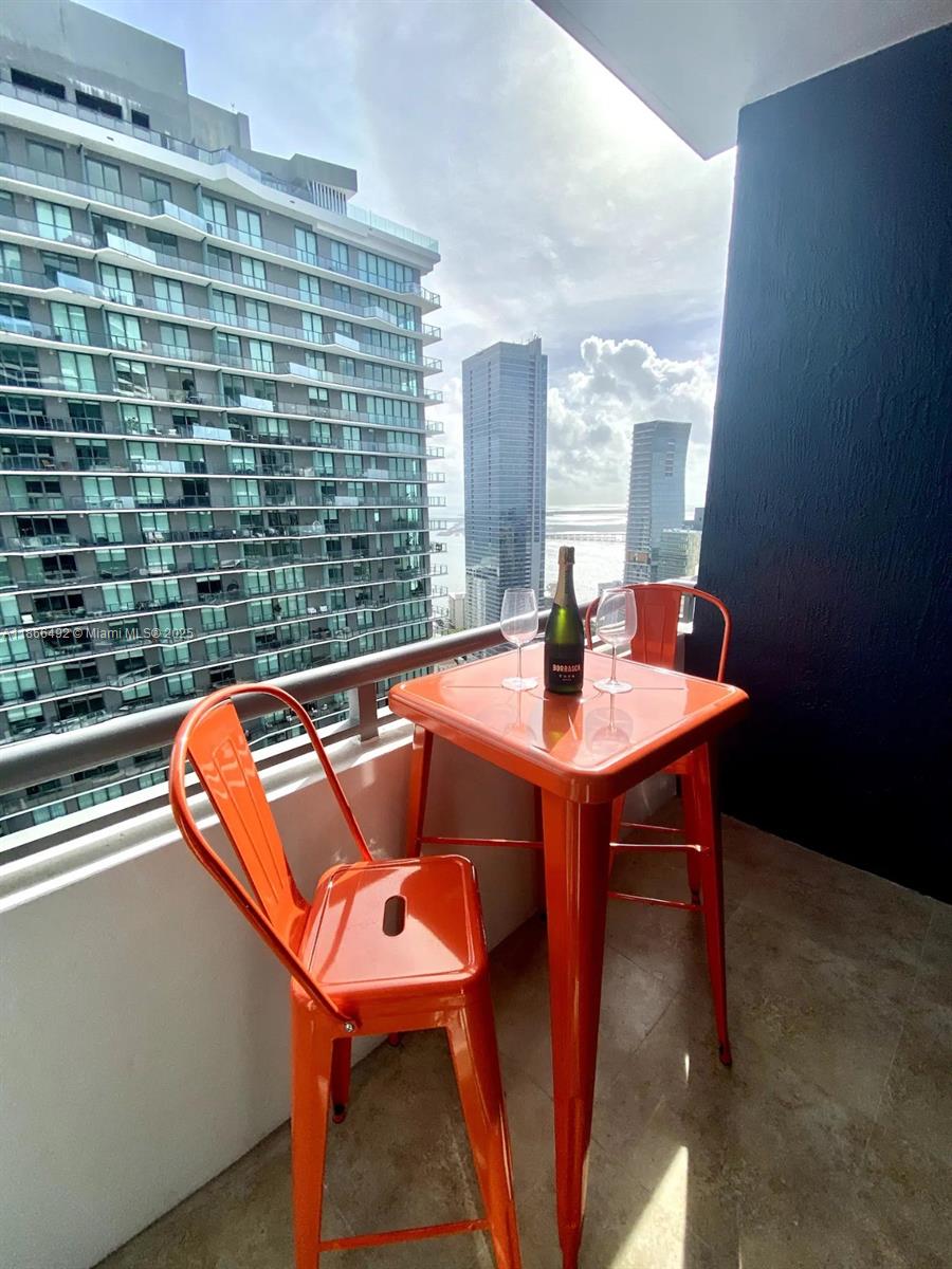 image Infinity At Brickell Cond12