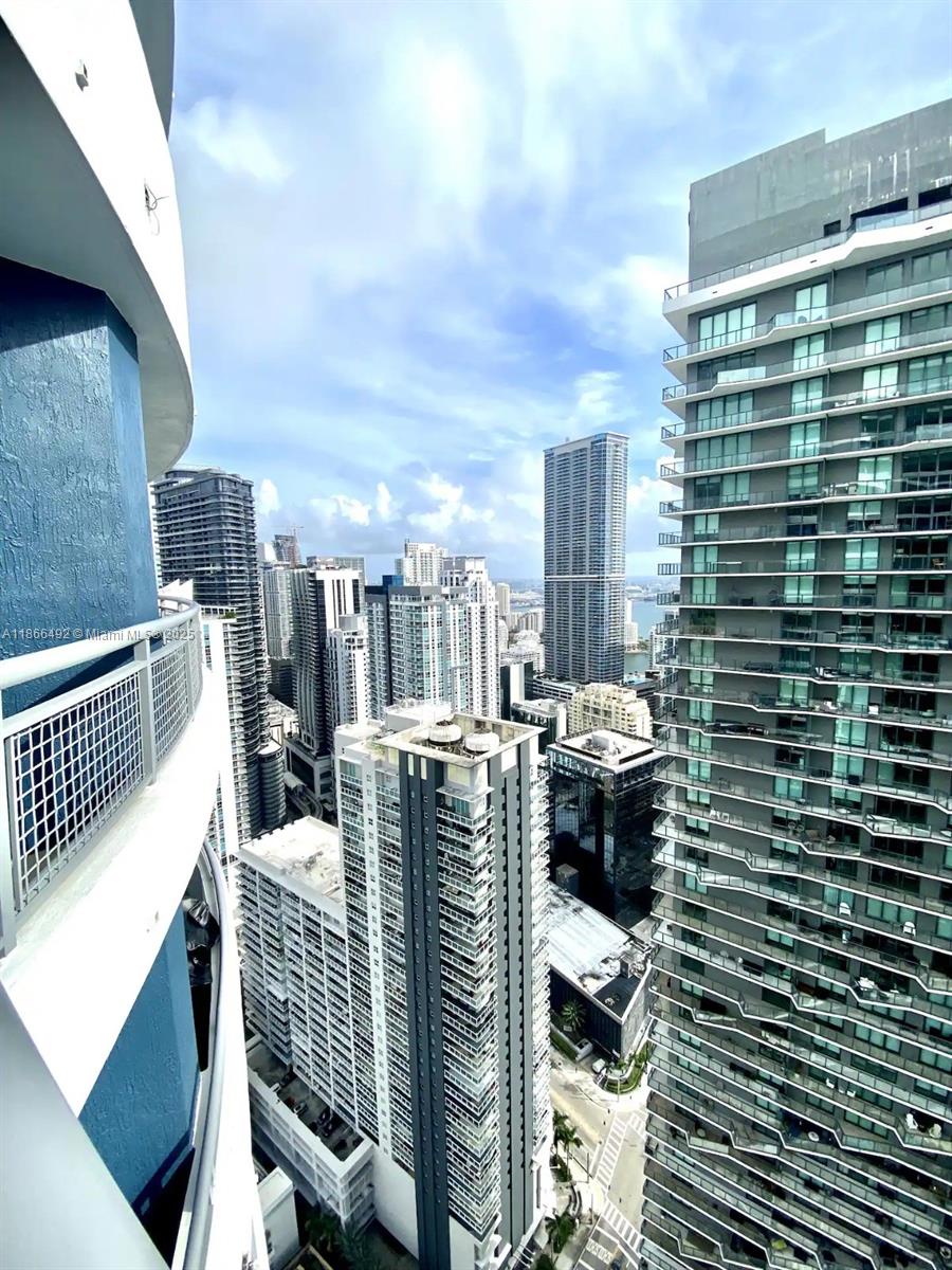 image Infinity At Brickell Cond15