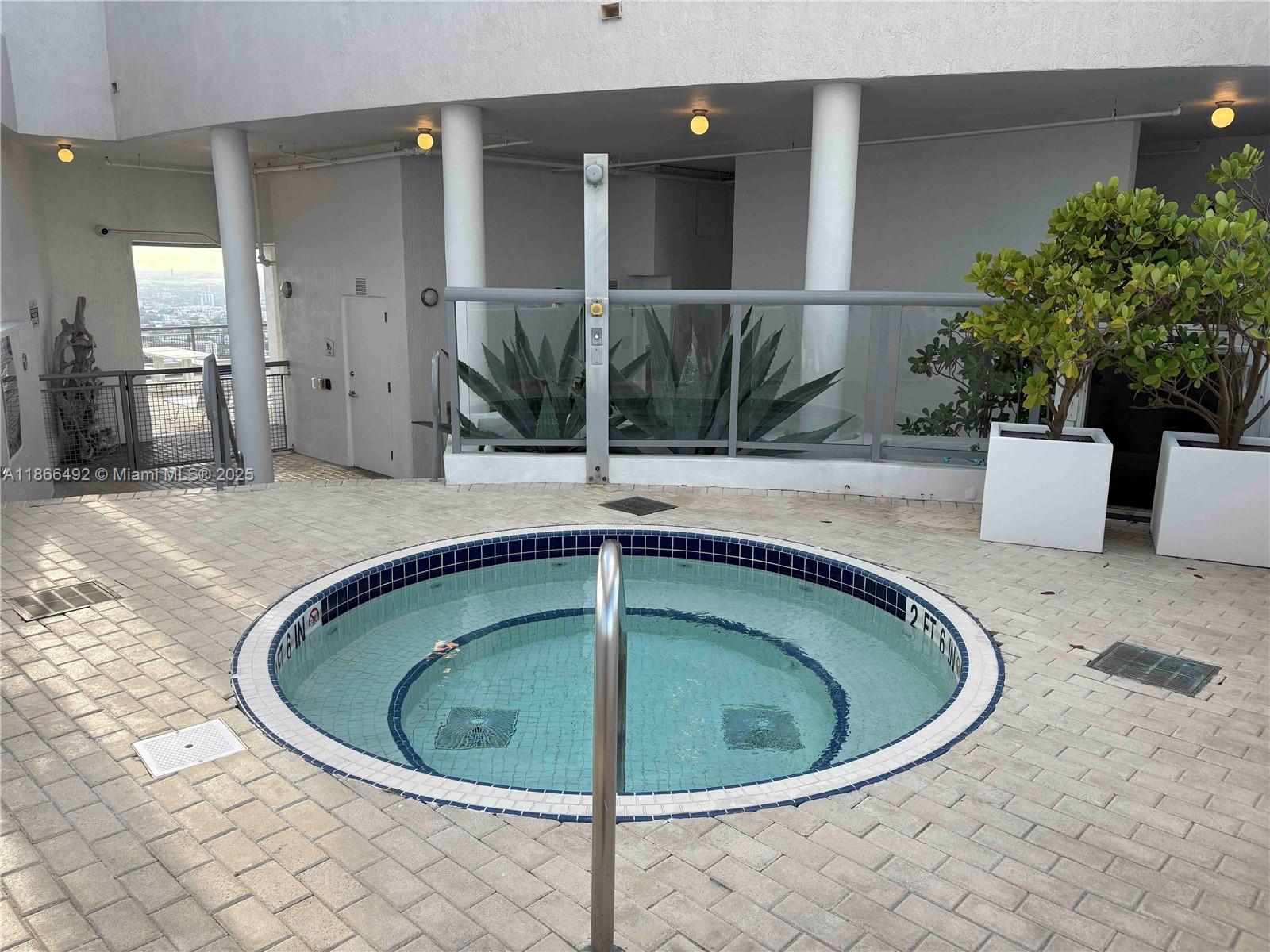 image Infinity At Brickell Cond17