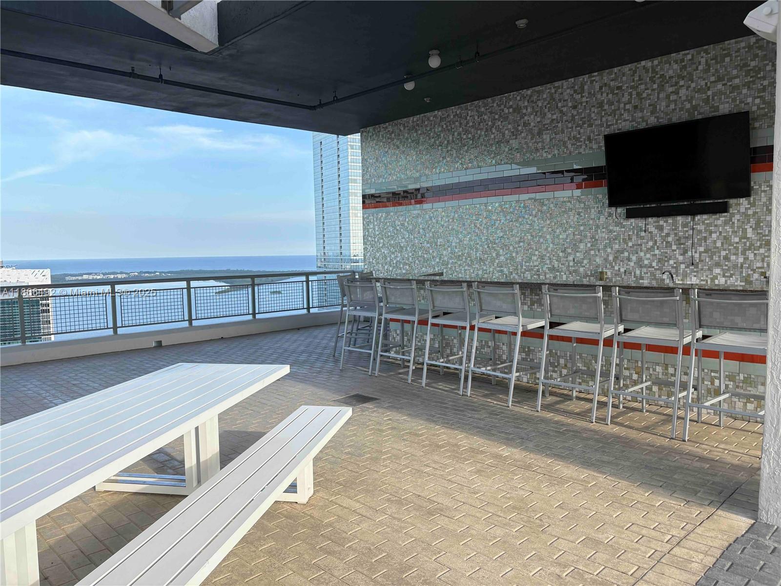 image Infinity At Brickell Cond20