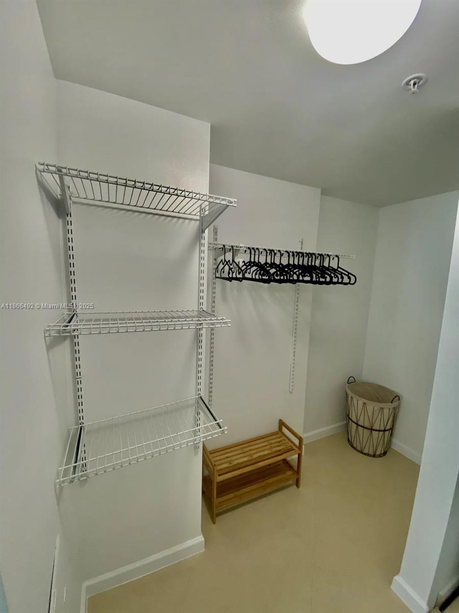 image Infinity At Brickell Cond5