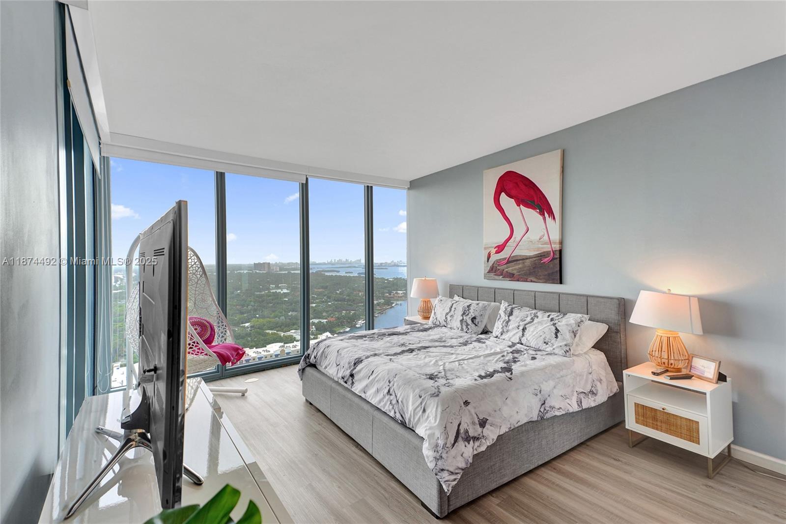 image Blue Condo10