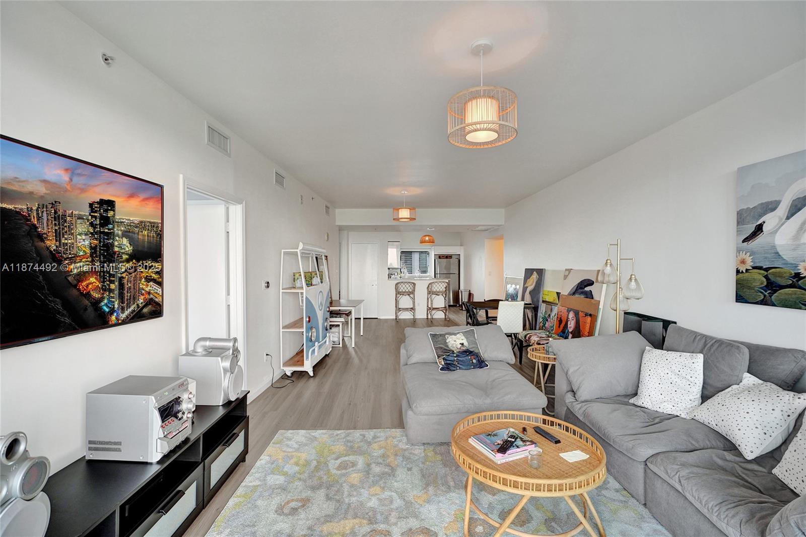 image Blue Condo20