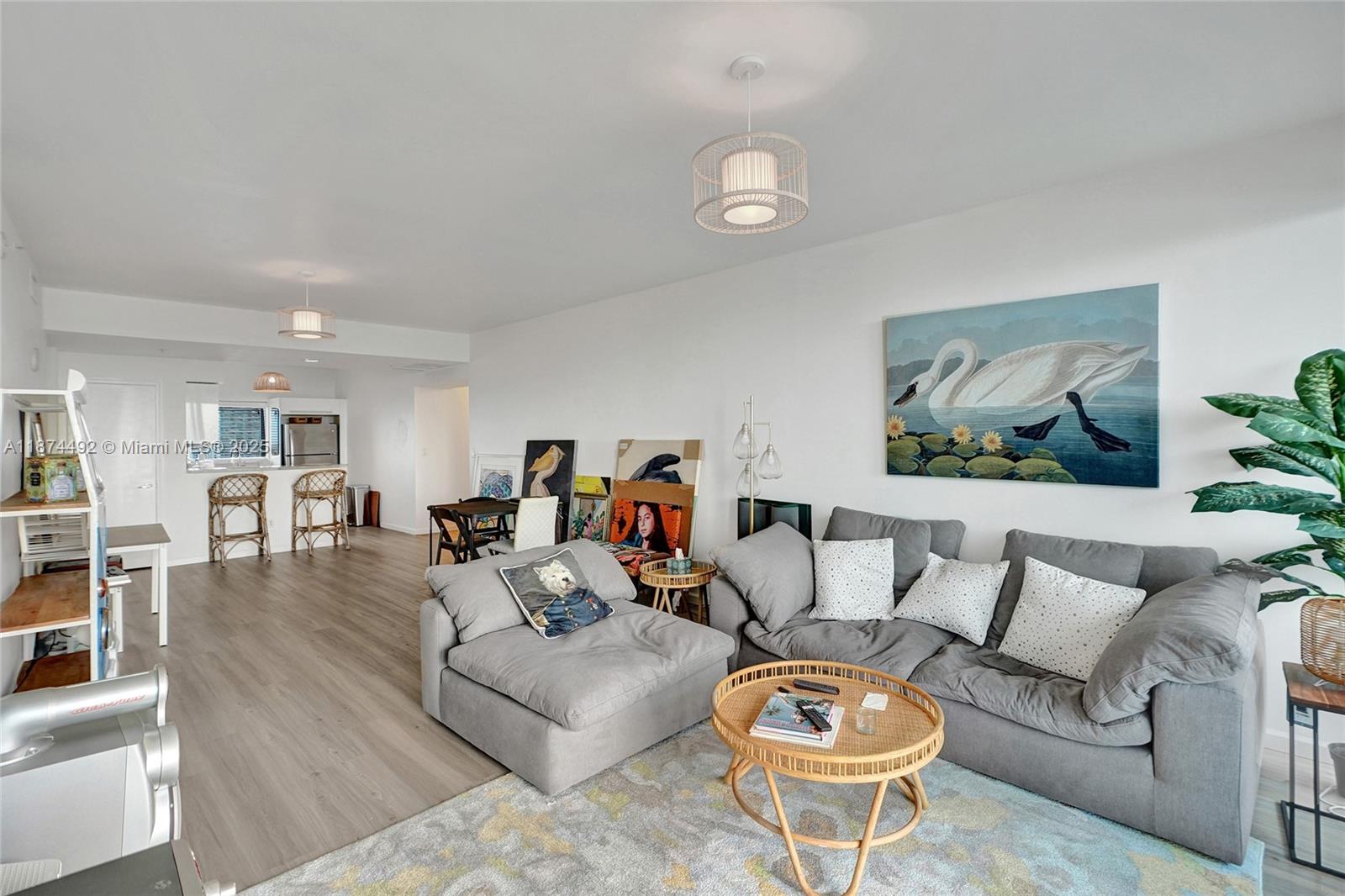 image Blue Condo26