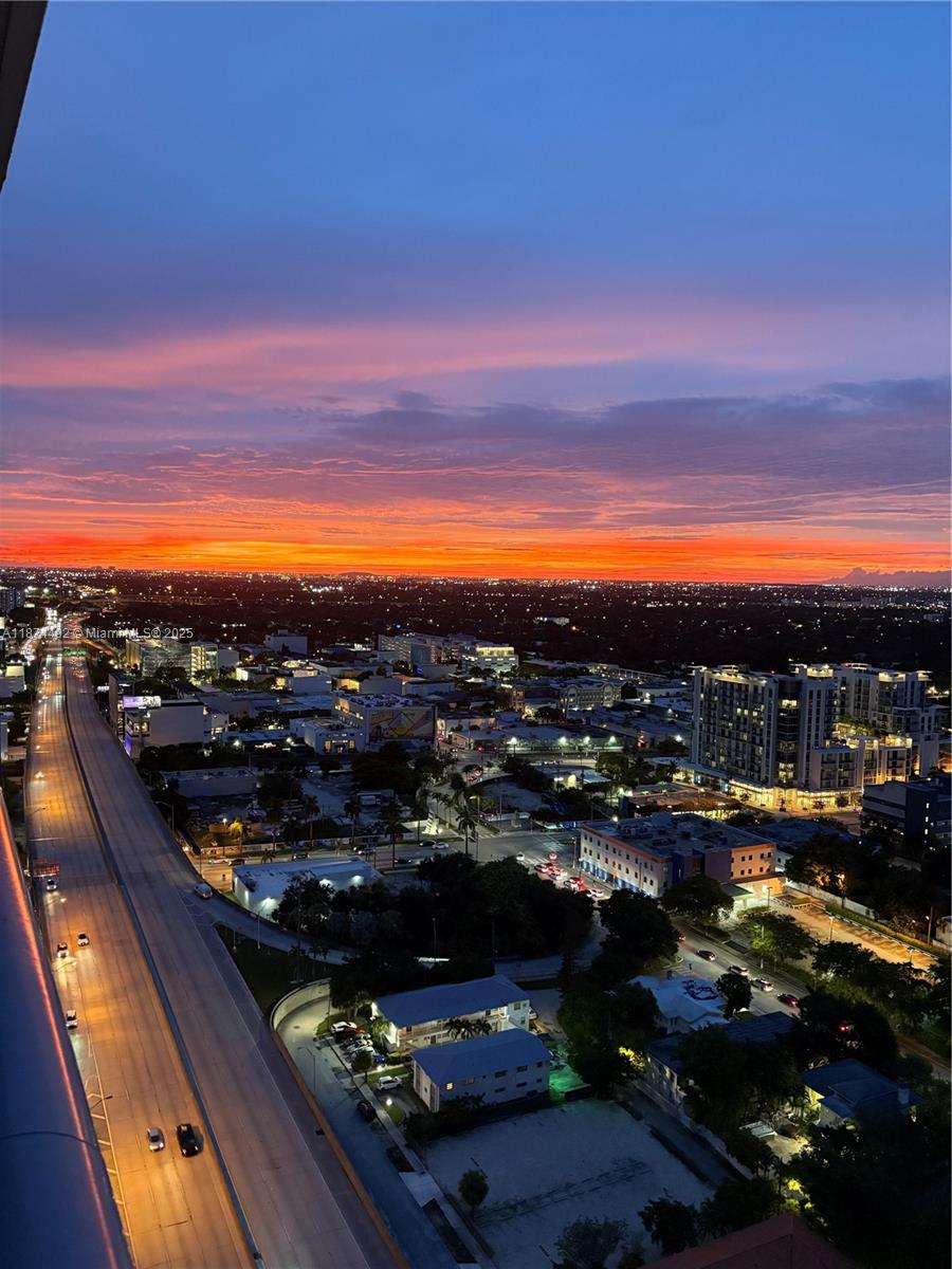 image Blue Condo39