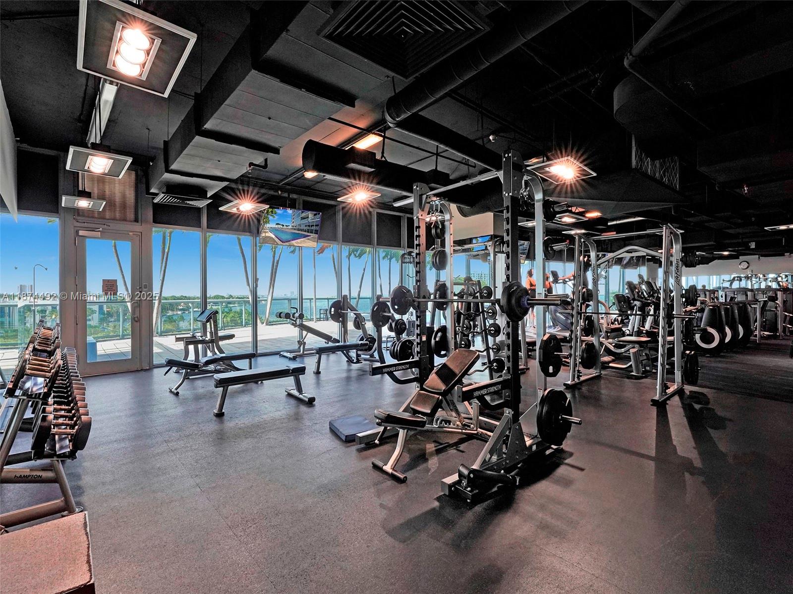 image Blue Condo55