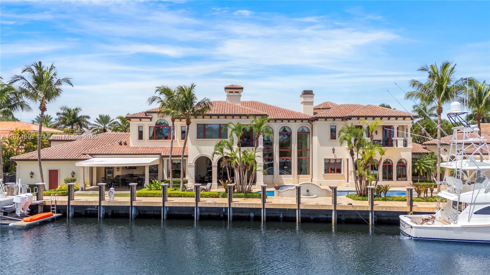 700 Osprey Pt Cir Boca Raton, FL 33431