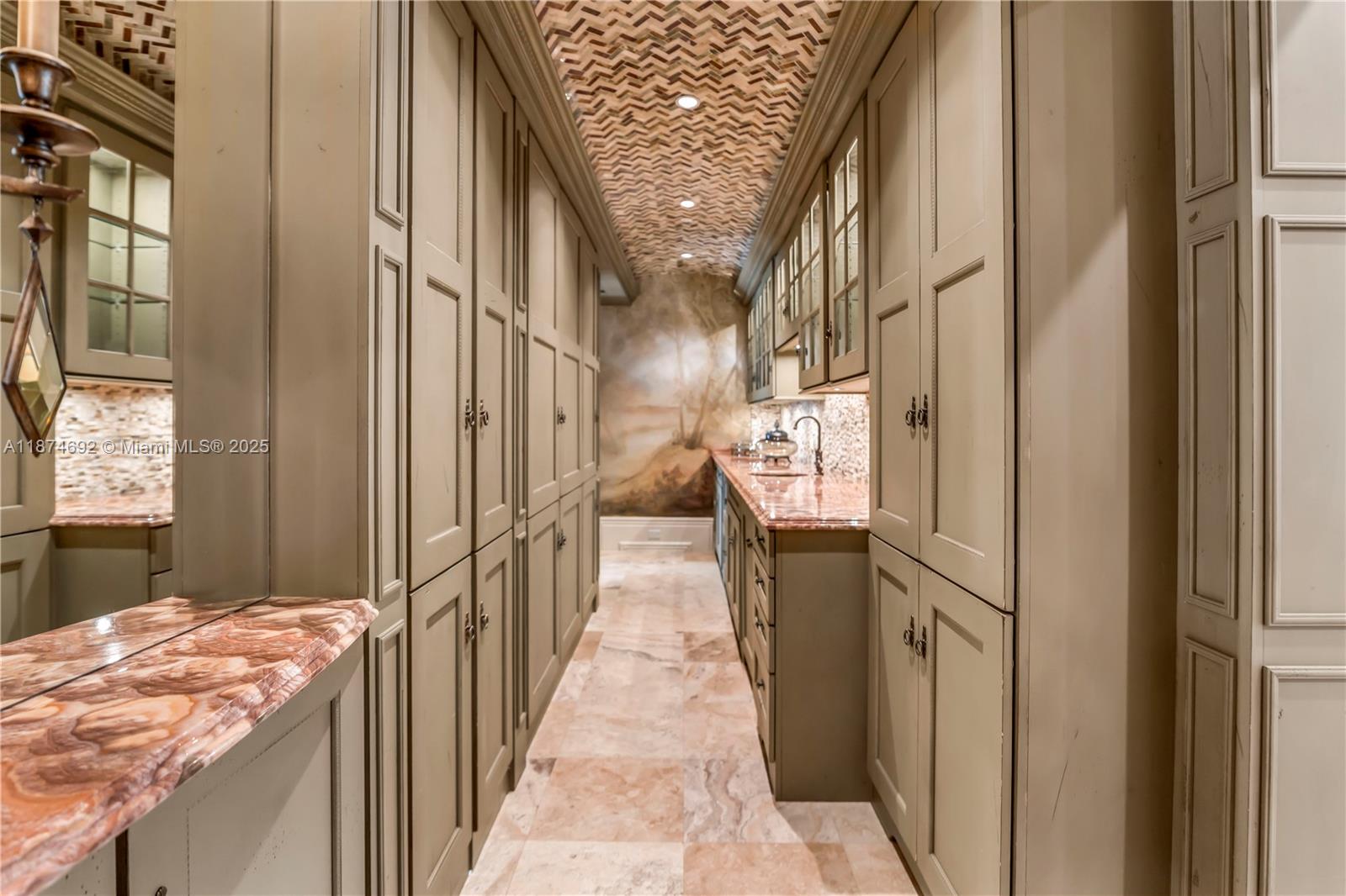 700 Osprey Pt Cir Boca Raton, FL 33431