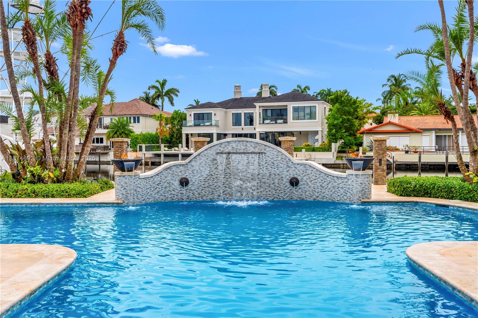 700 Osprey Pt Cir Boca Raton, FL 33431