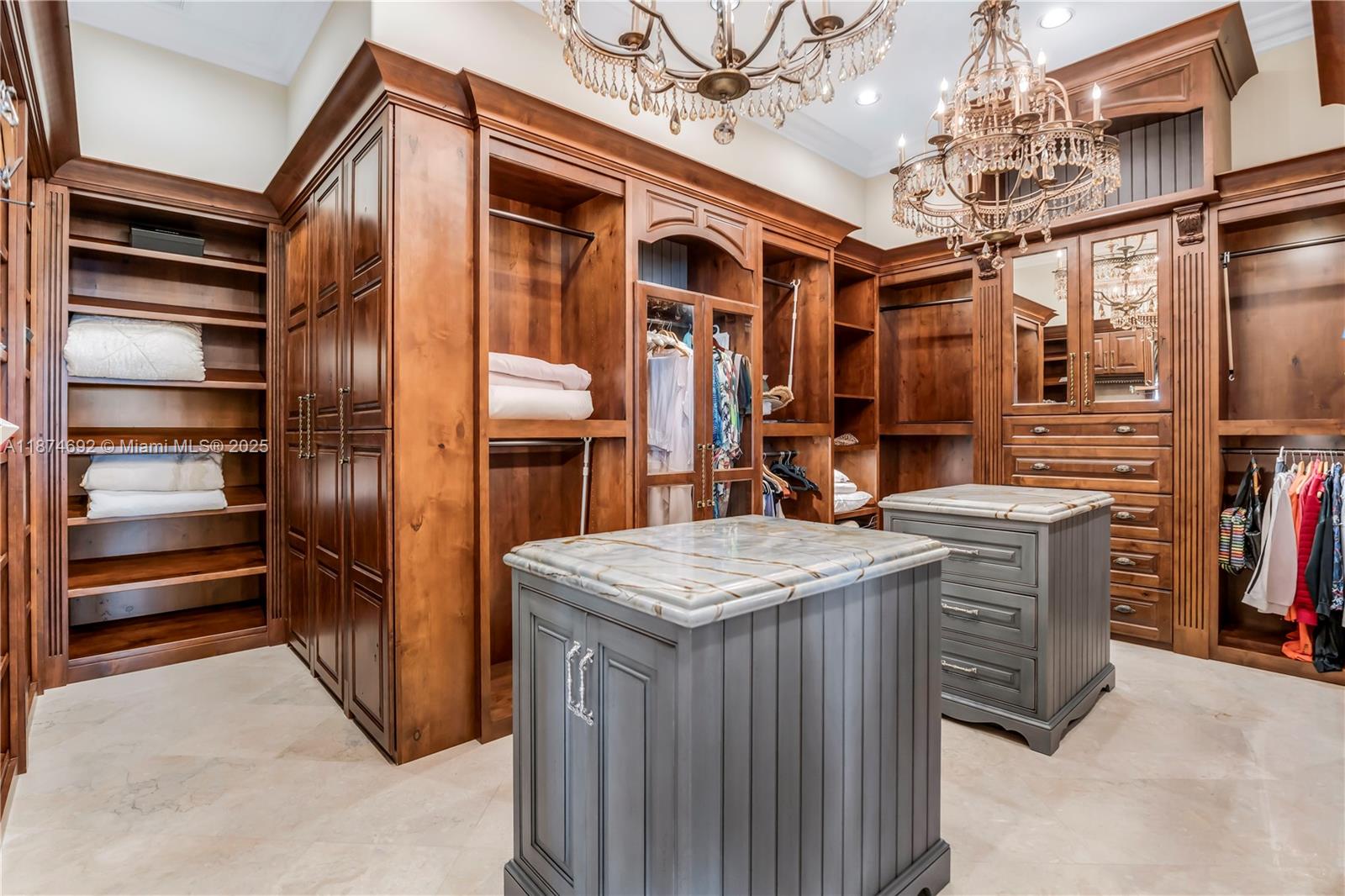 700 Osprey Pt Cir Boca Raton, FL 33431