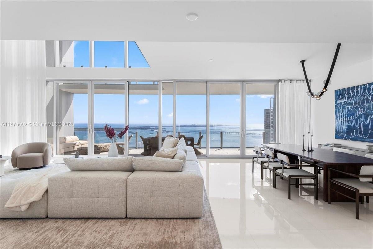 300 Biscayne Blvd Way #5002 Duplex