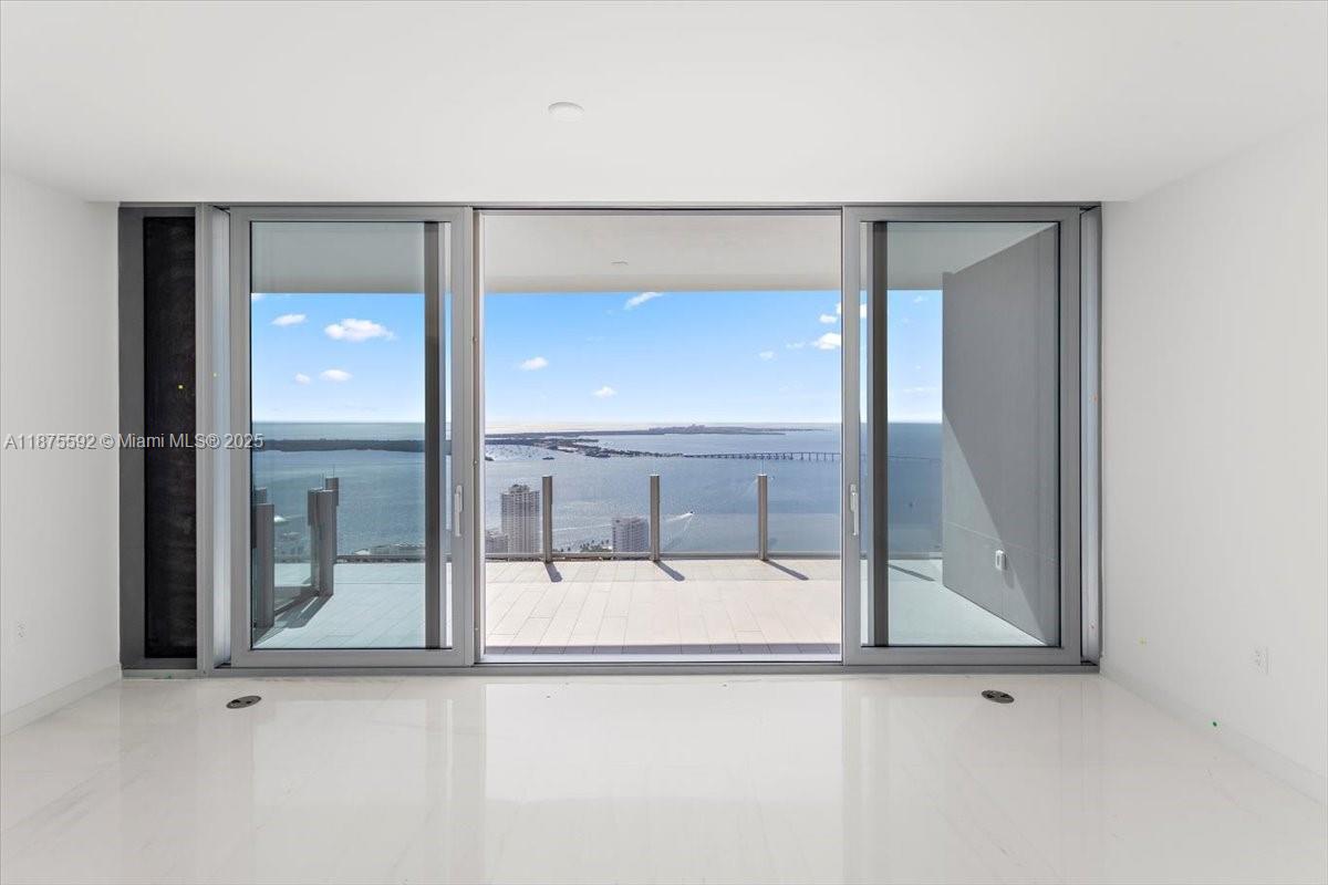 image Aston Martin Residences34