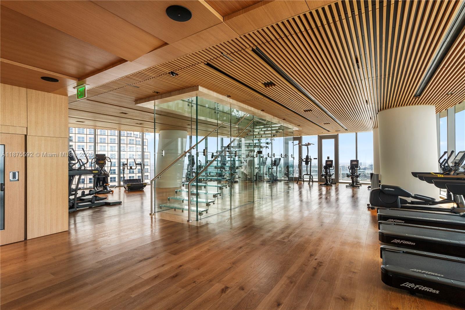 image Aston Martin Residences58