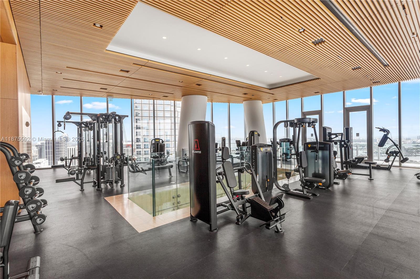 image Aston Martin Residences59
