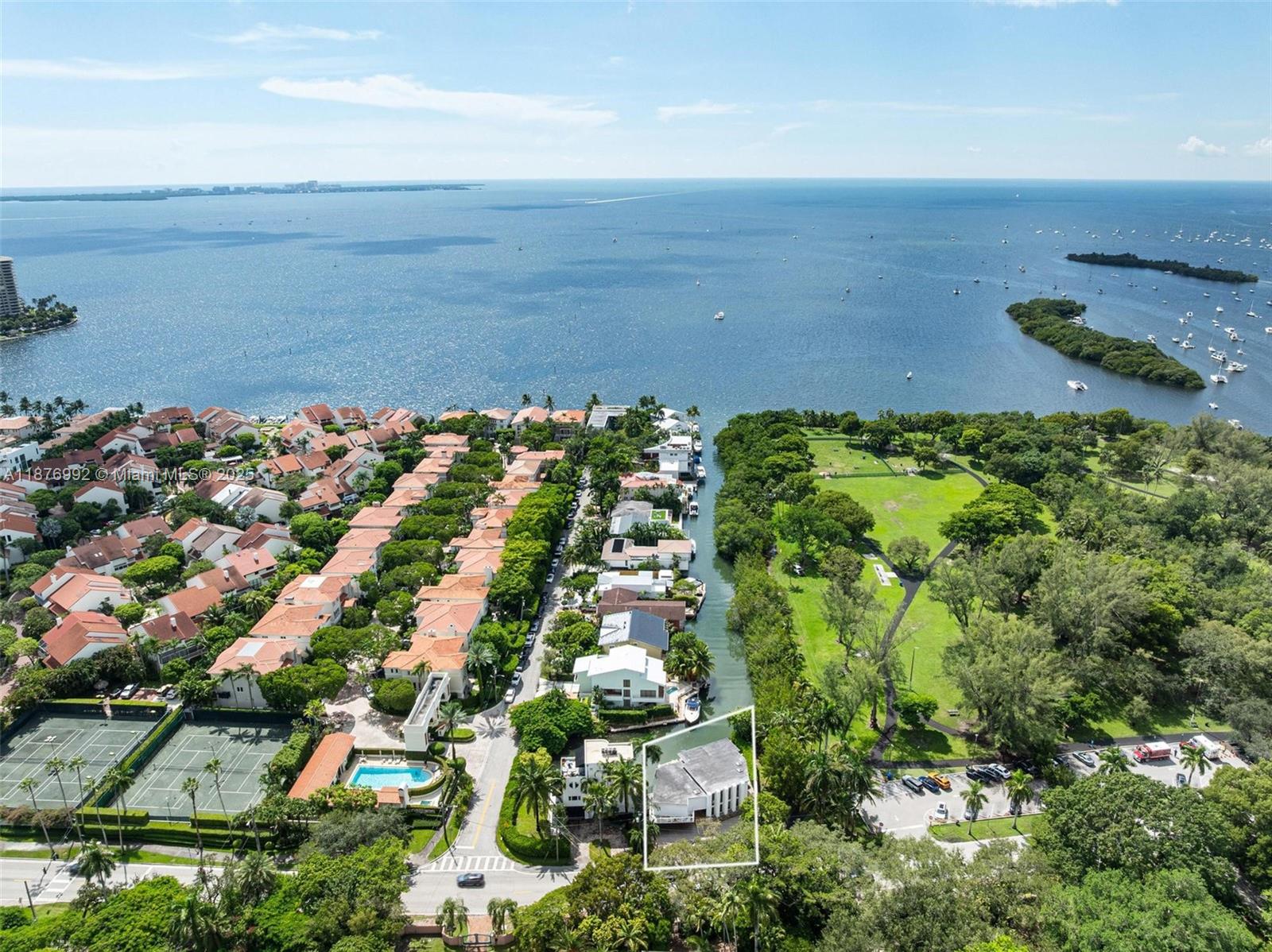 2120 S Bayshore Dr