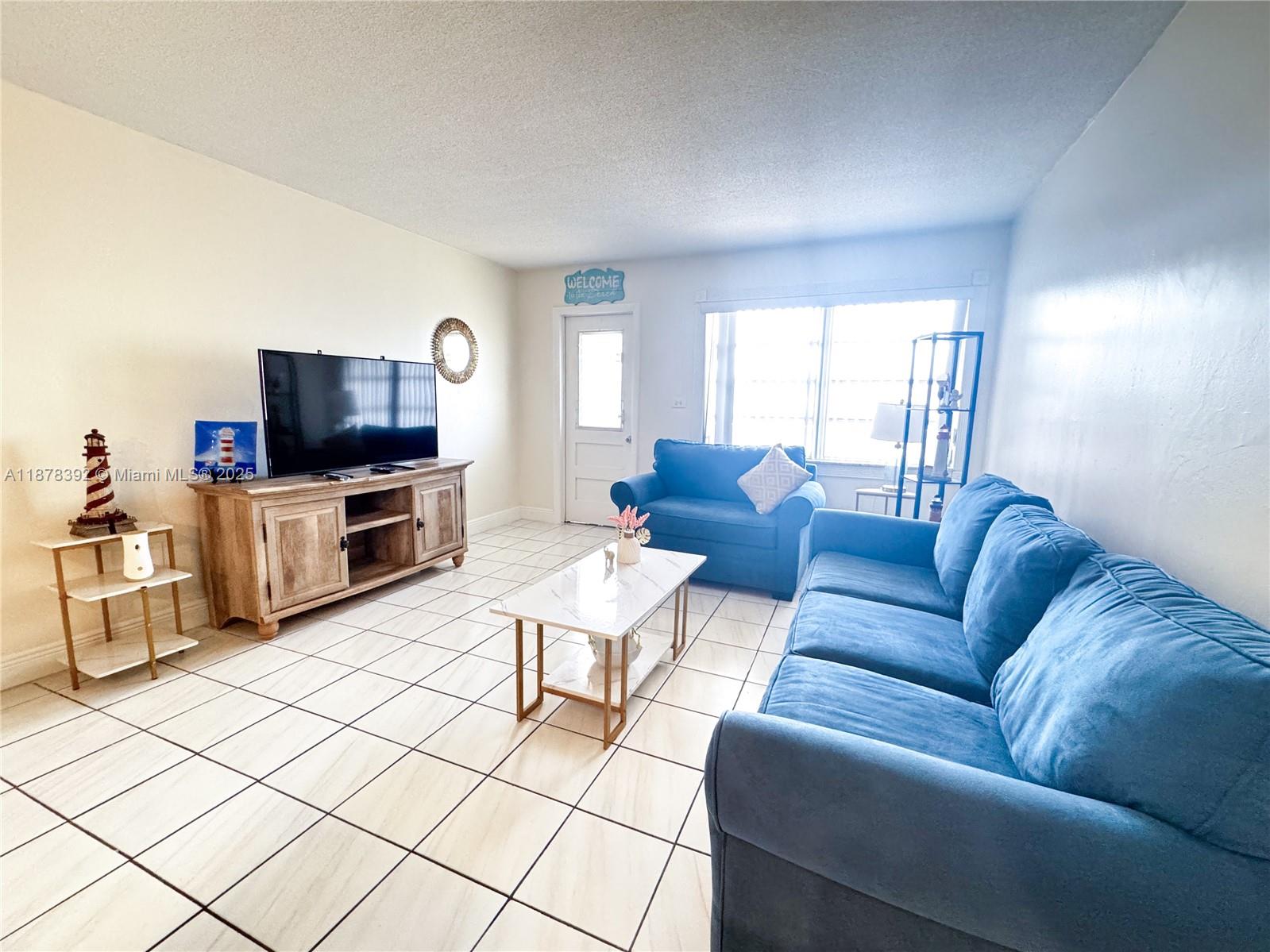 1575 Euclid Ave #303