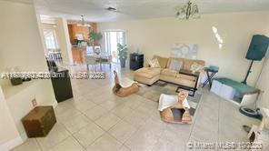 5722 NW 101st Ct Doral, FL 33178