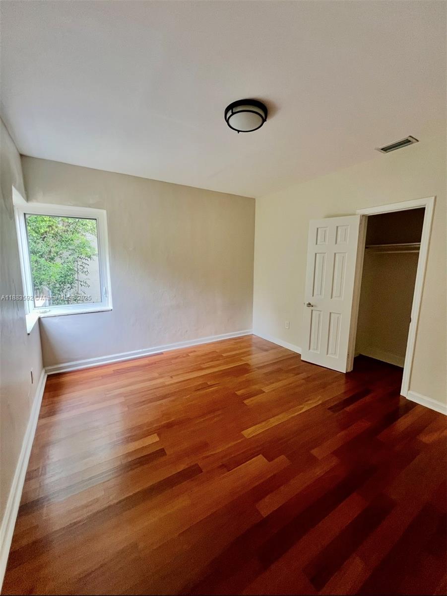 1154 Biarritz Dr Miami Beach, FL 33141