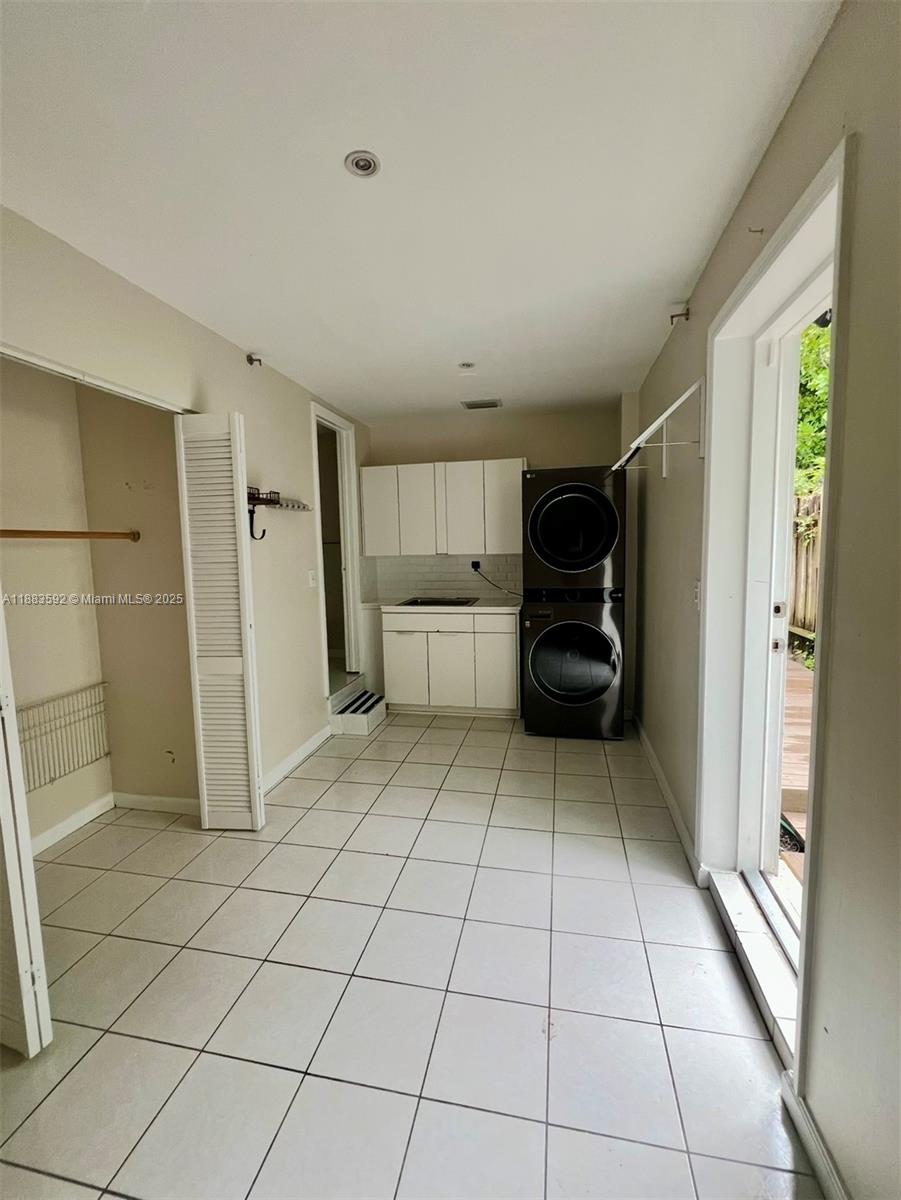 1154 Biarritz Dr Miami Beach, FL 33141