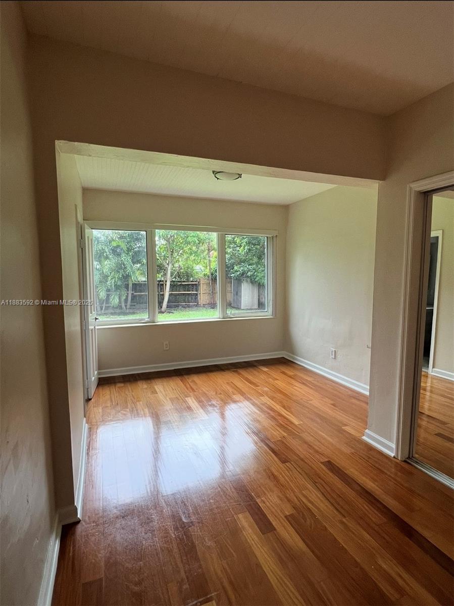 1154 Biarritz Dr Miami Beach, FL 33141