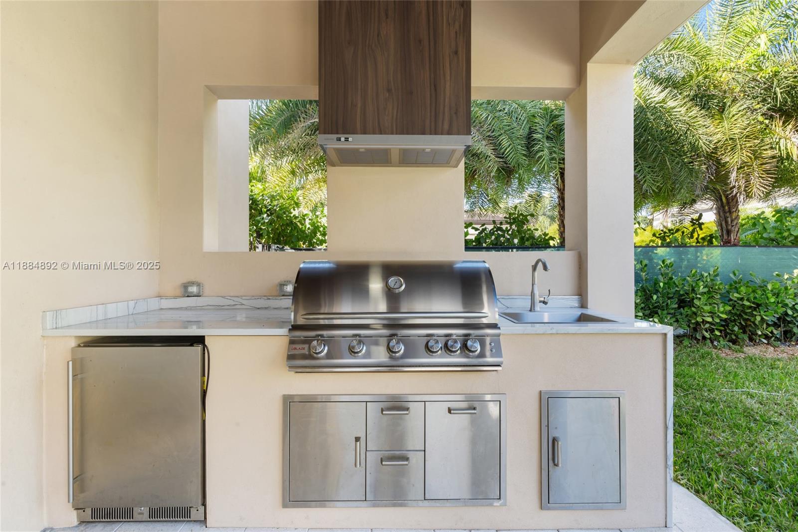 2523 Red Rd Coral Gables, FL 33134