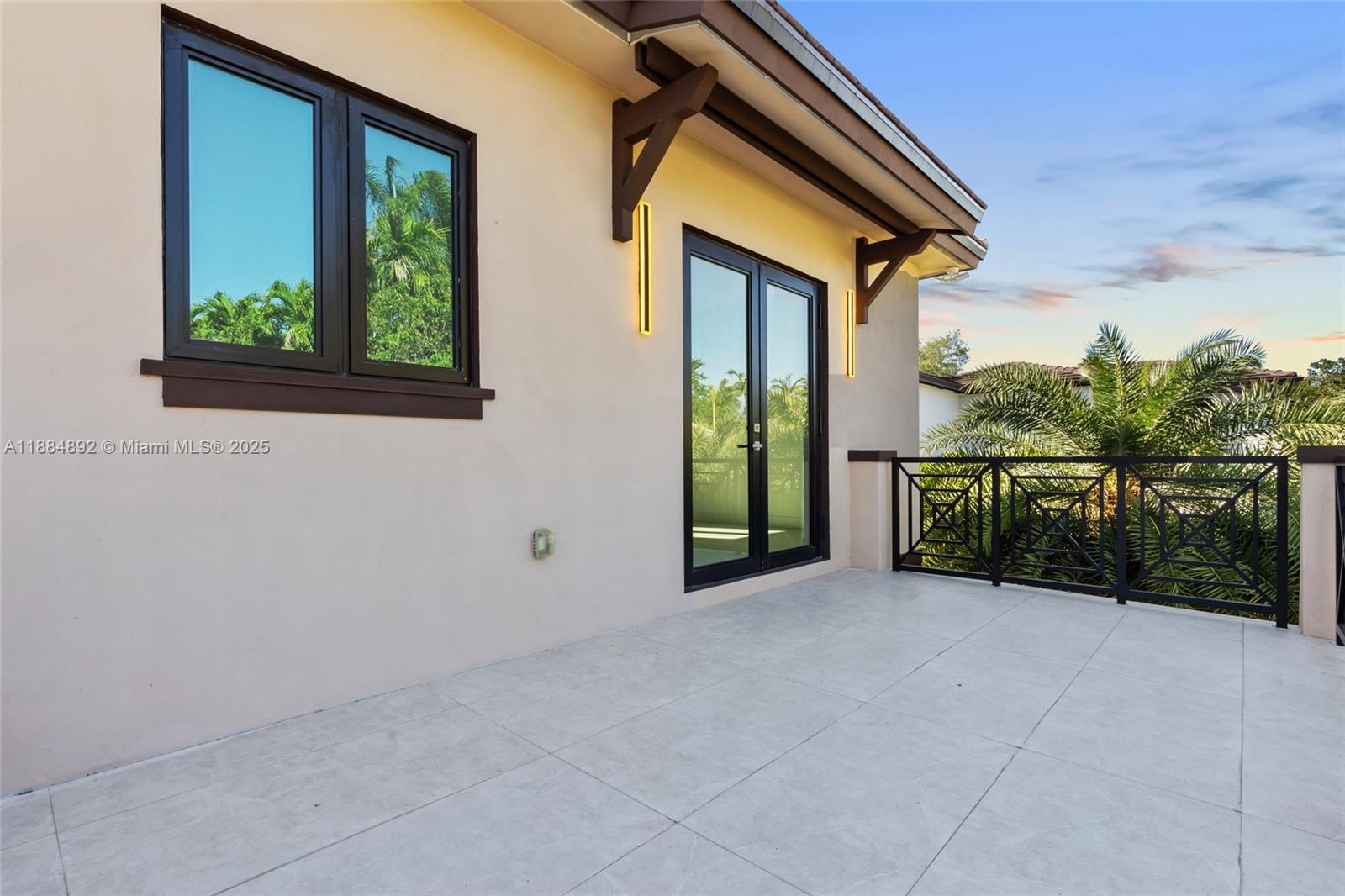 2523 Red Rd Coral Gables, FL 33134