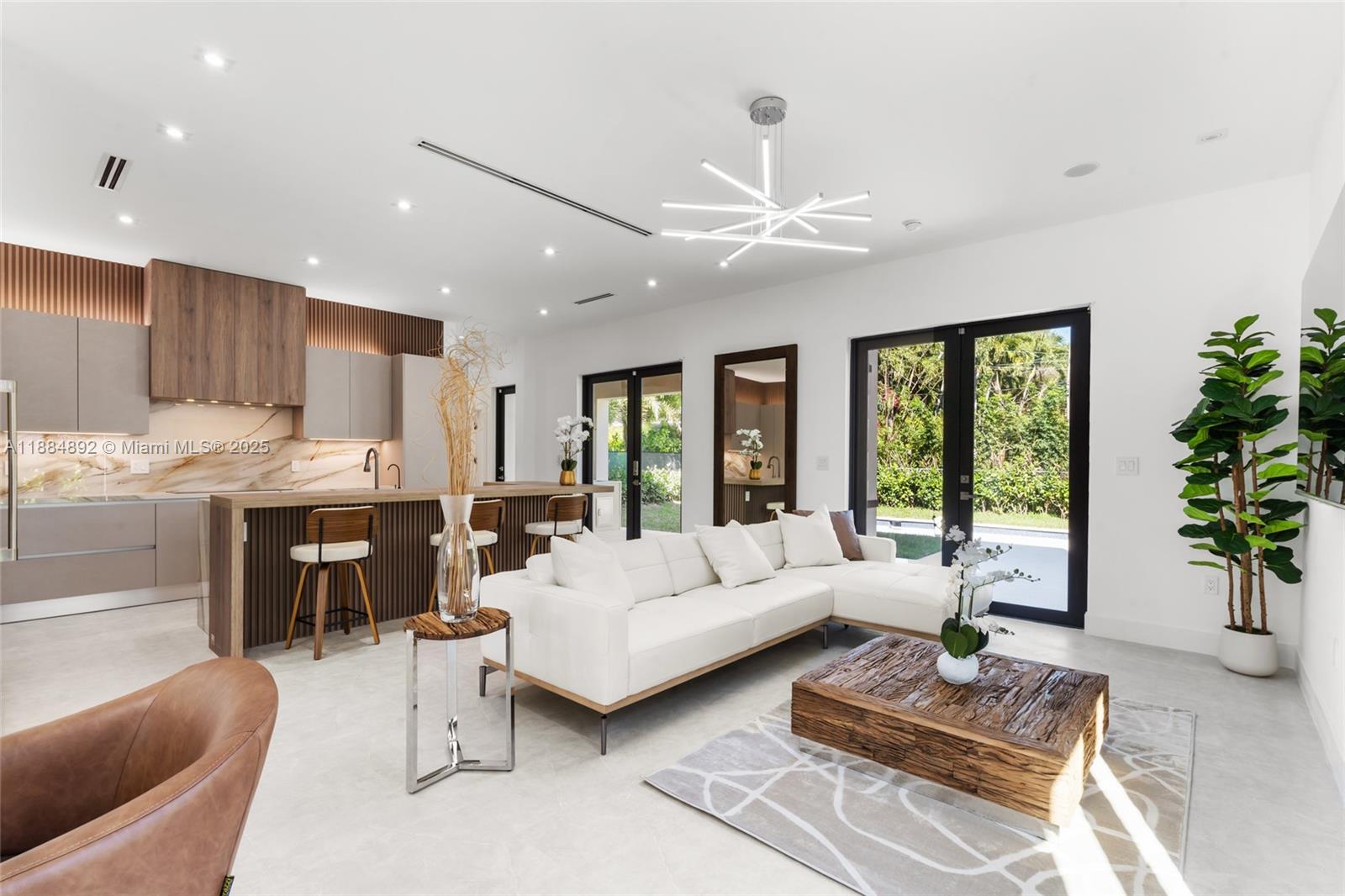 2523 Red Rd Coral Gables, FL 33134