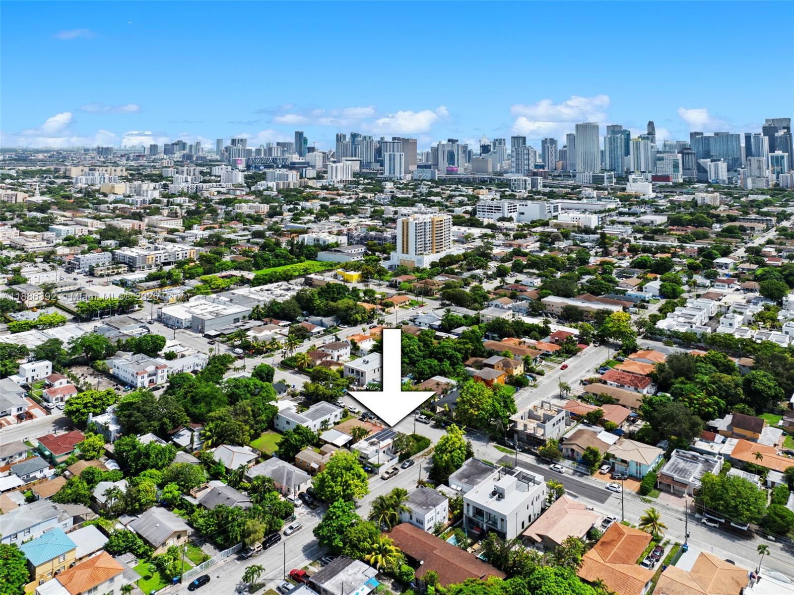 944 SW 10th Ave Miami, FL 33130