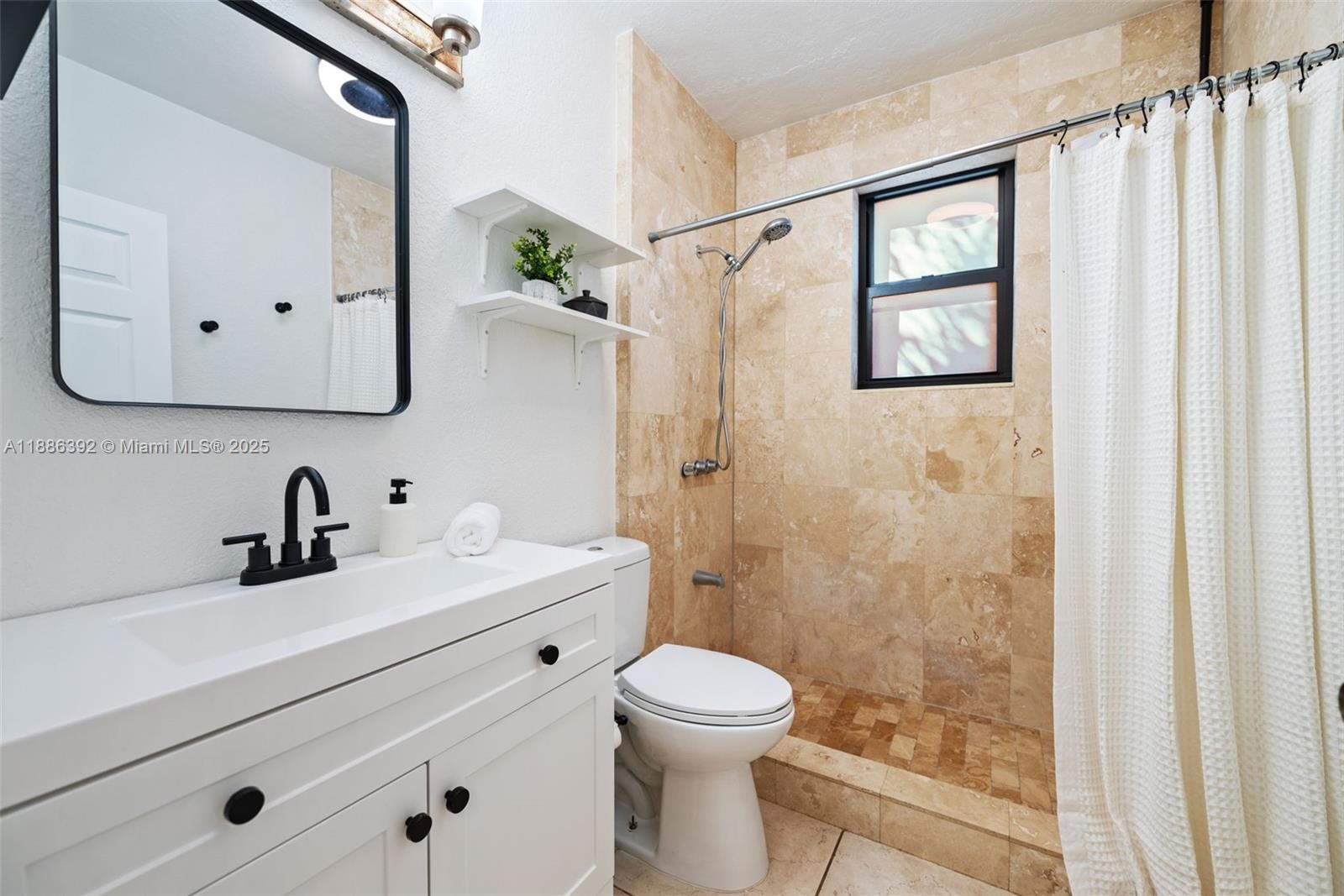 944 SW 10th Ave Miami, FL 33130