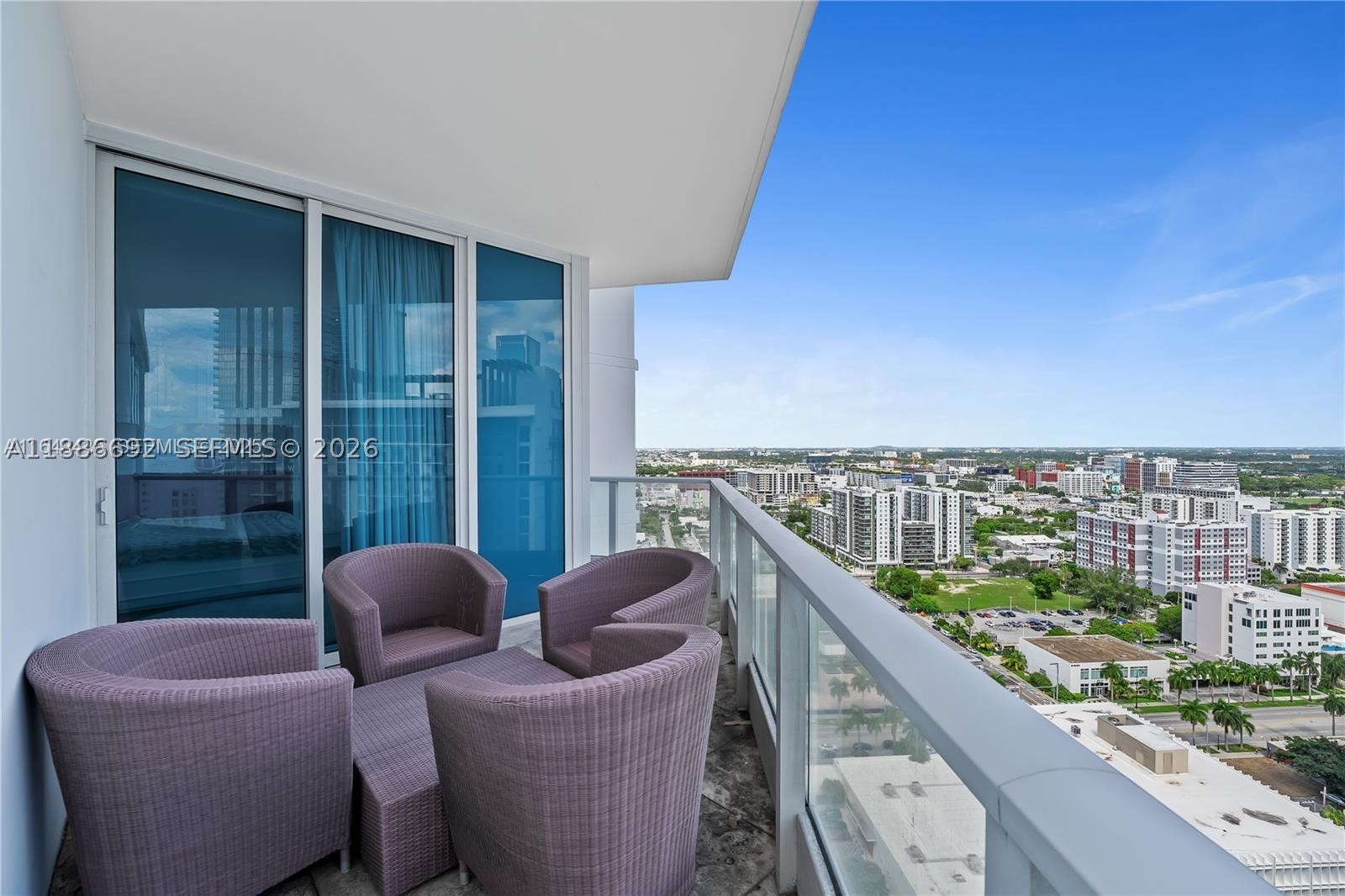image Paramount Bay10
