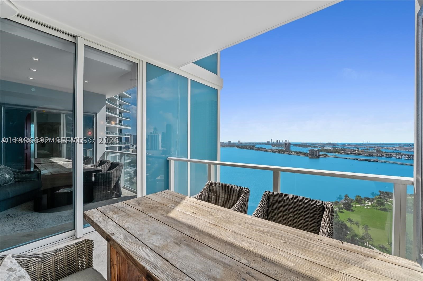 image Paramount Bay8