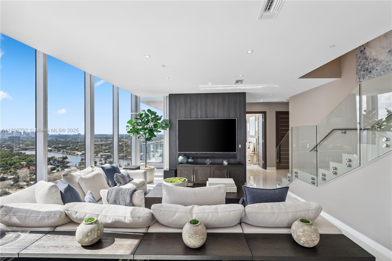 2200 N Ocean Blvd #S2301 Fort Lauderdale, FL 33305