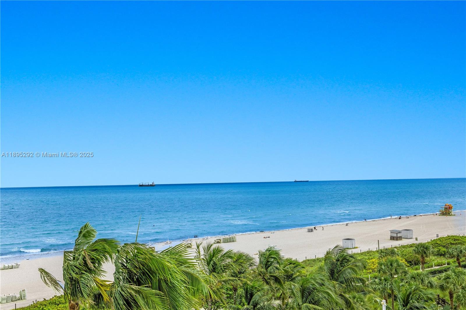 3801 Collins Ave #704