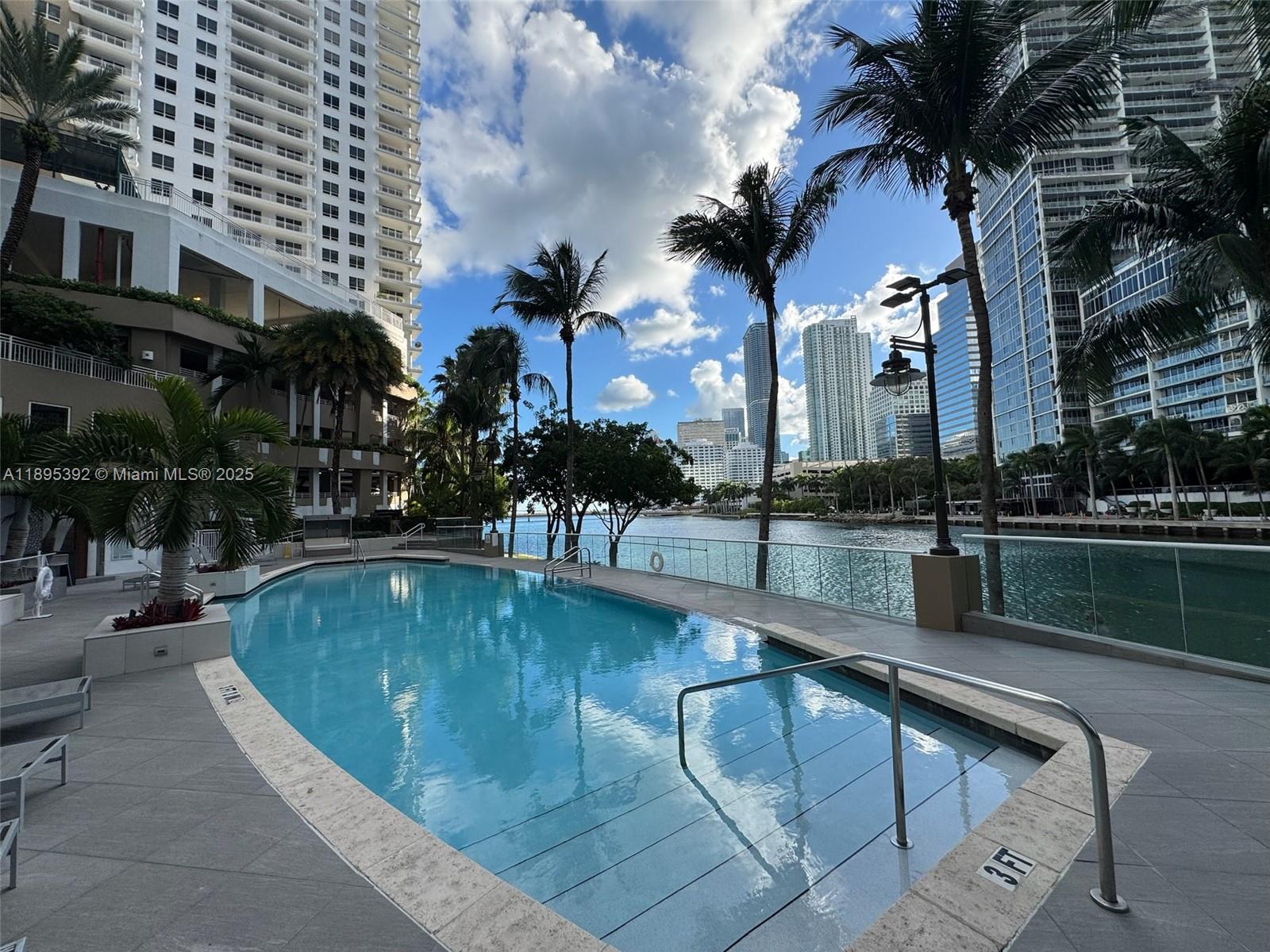 901 Brickell Key Blvd #3607 Miami, FL 33131