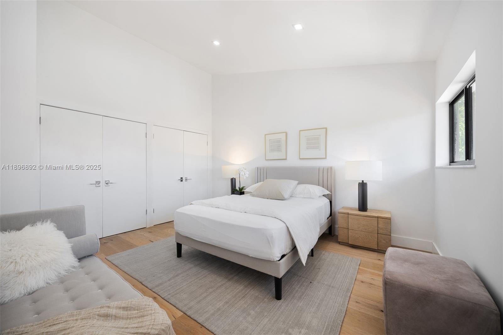 2000 S Bayshore Dr #4 Coconut Grove, FL 33133